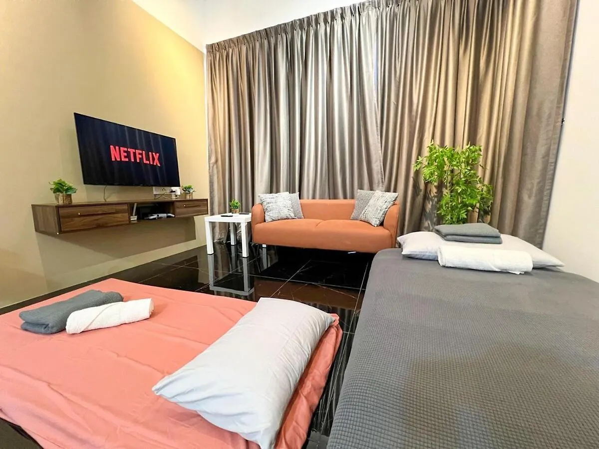Panoramic Georgetown City & Sea View With Netflix Jelutong 0*,
