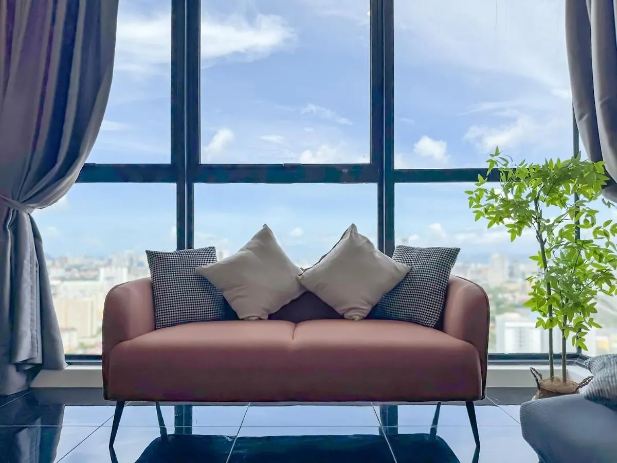 Appartement Panoramic Georgetown City & Sea View With Netflix Jelutong